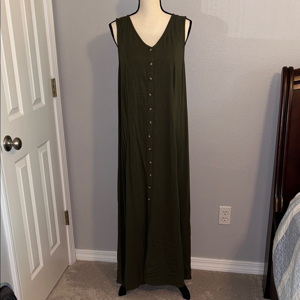 Torrid Lace-up Back Button-Front Maxi Dress in Olive